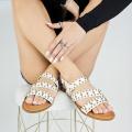 Claros - nantes  - sandali con borchie - foto 1